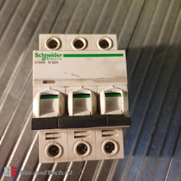 Schneider IC60N 32A A9F78332 32A