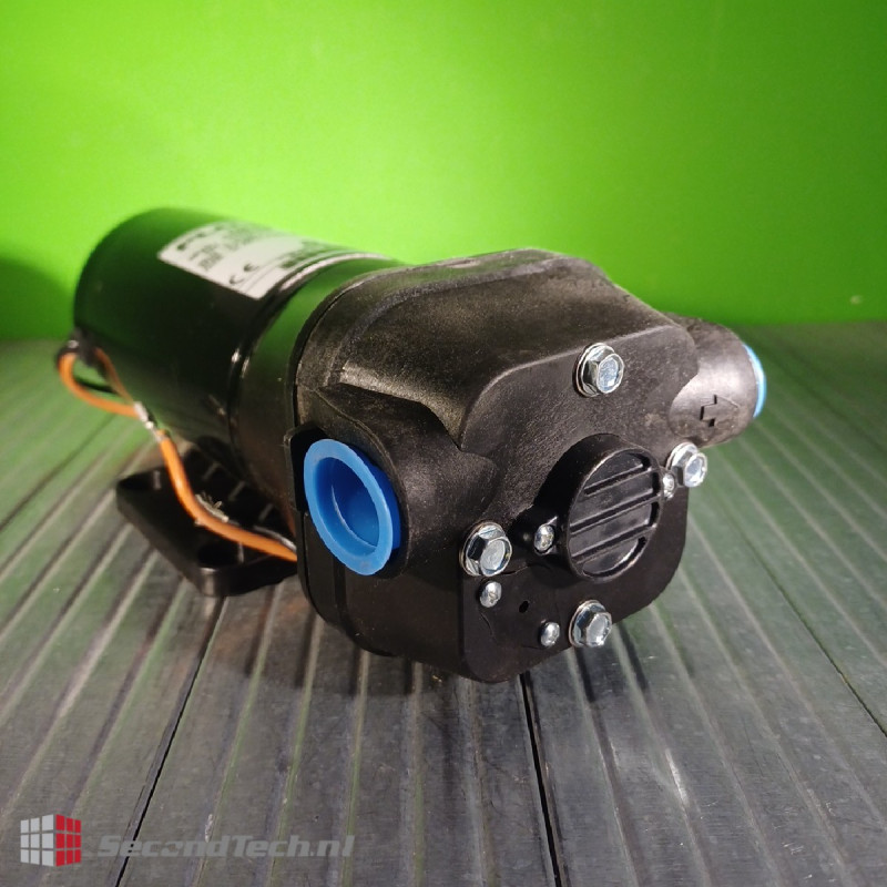 Flojet NEW! R4100-143 Industrial Series "Quad"Pump 12 V DC Flojet NEW! R4100-143 Industrial Series "Quad"Pump 12 V DC