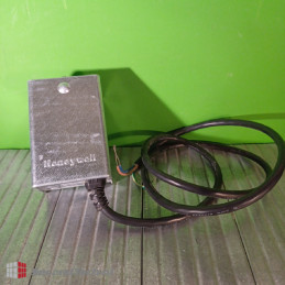 Honeywell NEW! 40003916-008 Replacement Power head for Motorized Valve 24V