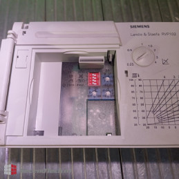 Siemens RVP102 Heating Controller 230 V AC 50 Hz