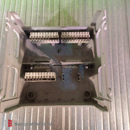 Siemens RVL469 Heating Controller With Socket 230 V AC 50 Hz