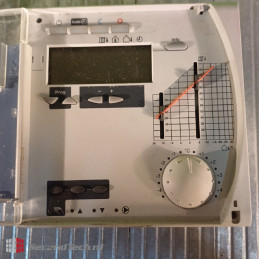 Siemens RVL470 Heating Controller With Socket 230 V AC 50 Hz