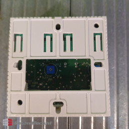 Johnson Controls NEW! TC-8906-2131-WK Room Thermostat