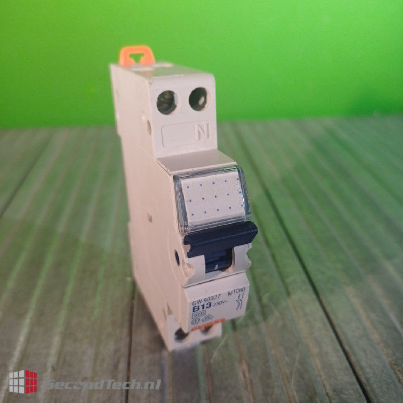 Gewiss GW90327 MTC60 B13 230 V AC 13A