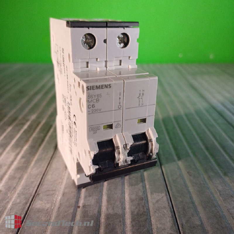 Siemens 5SY65 MCB C6 230 V AC 50/60 Hz