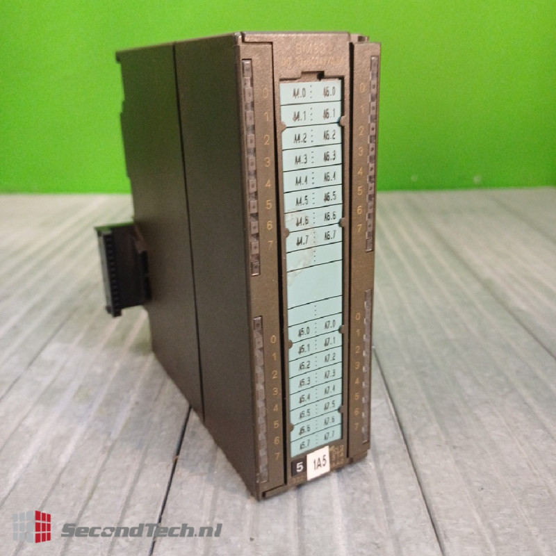 Siemens Simatic S7-300 6ES7322-1BL00-0AA0 24 V DC 0.5A Siemens Simatic S7-300 6ES7322-1BL00-0AA0 24 V DC 0.5A