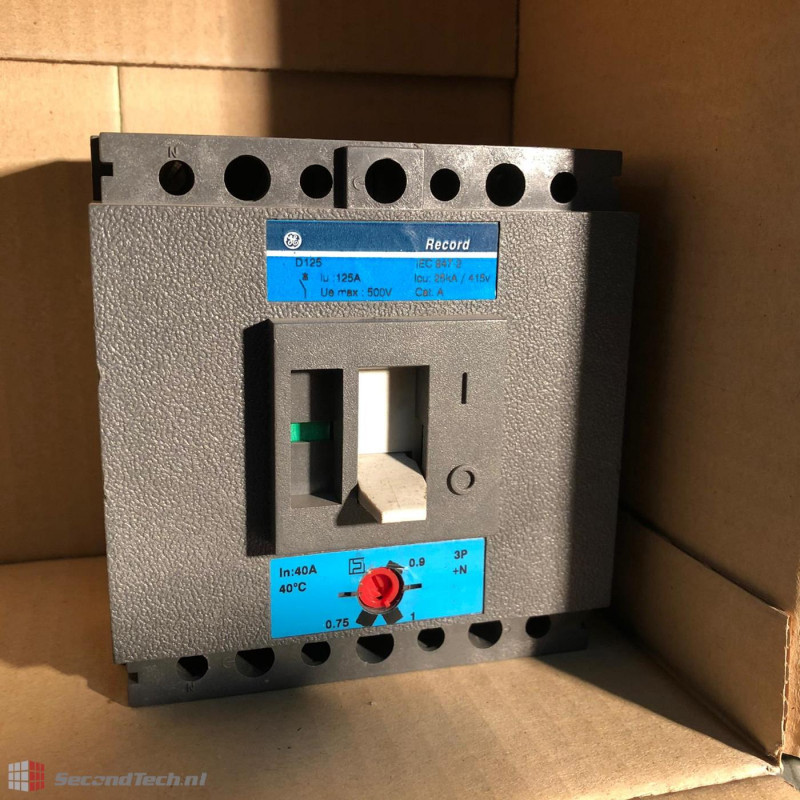 Circuit breaker GE Record D125 40A 4P 3D