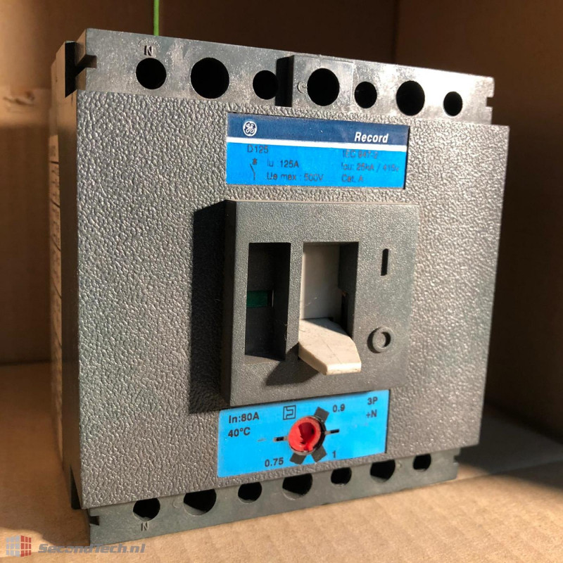 Circuit breaker GE Record D125 80A