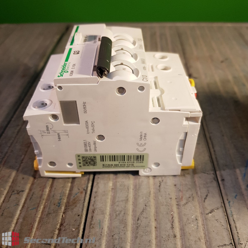 Circuit breakers with Add-on residual current devices Schneider ...