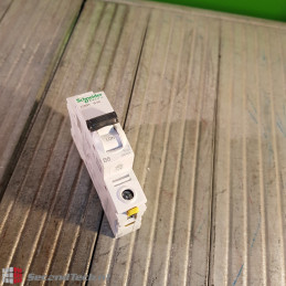 Single Pole Type B Miniature Circuit Breaker Schneider electric ICE/EN 60898-1