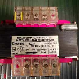 LEGRAND Safety Isolating Transformer 42733 250VA IP 00-3 50/60 Hz