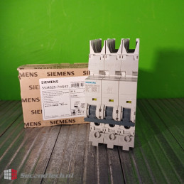 Siemens NEW! 5SJ4325-7HG42 3P 25A C-Char