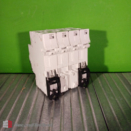 GE Automatic Circuit Breaker 672315 C16 4P EP104  400 V AC