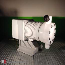 EMEC NEW! AMS MF 0260 FP solenoid driven metering pump 220 V AC 50/60 Hz IP65
