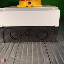 Moeller NEW! P3-63/I4/SVB/N 207349 3P Pole Surface Mount Isolator Switch 37kW 63A