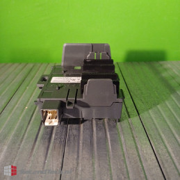 Siemens 6ES7195-7HB00-0XA0 Bus Module Simatic ET200