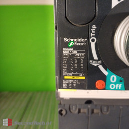 Schneider electric Compact NSX 160B TM 160D UI800V 50/60Hz Ulmp 8kV