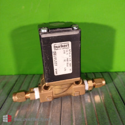 Bürkert  Type 0256 / 145727 2/2-way solenoid valve direct acting